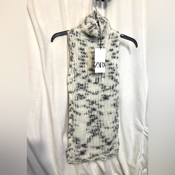 🖤🖤ZARA Knit Sleeveless Turtleneck Sweater
Top - Size S - NWT - Picture 10 of 10